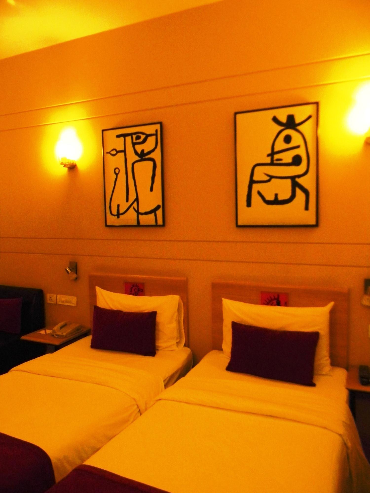 Red Fox By Lemon Tree Hotels, East Delhi Ngoại thất bức ảnh