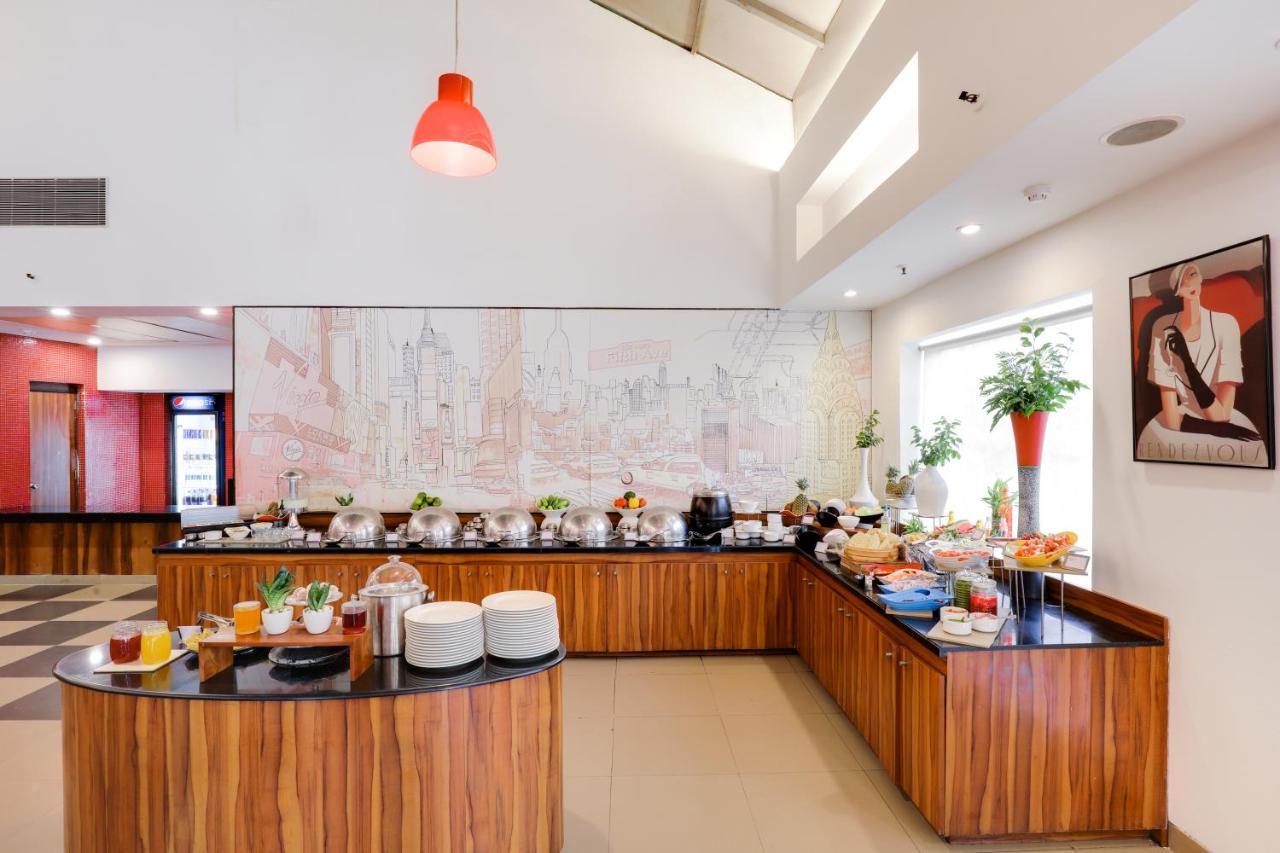 Red Fox By Lemon Tree Hotels, East Delhi Ngoại thất bức ảnh