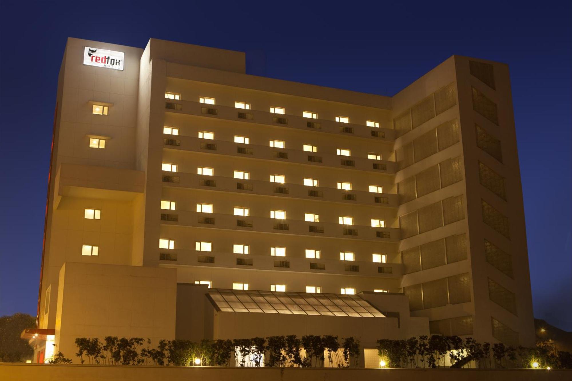 Red Fox By Lemon Tree Hotels, East Delhi Ngoại thất bức ảnh