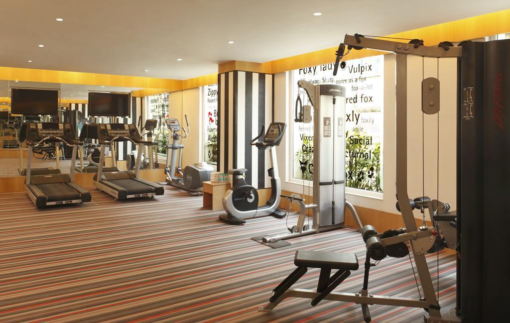 Red Fox By Lemon Tree Hotels, East Delhi Ngoại thất bức ảnh